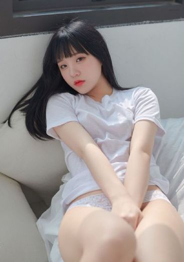 欧美男模裸体露J_字幕高清版在线播放