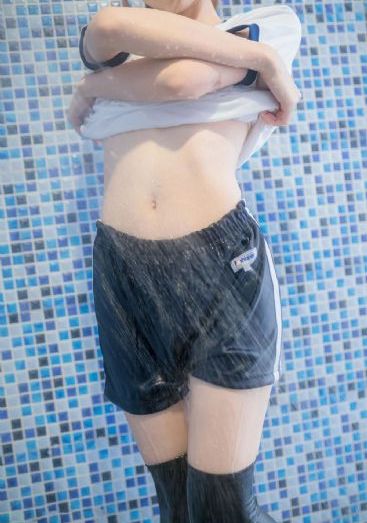 少妇被猛烈进入高清视频_1080完整版观看
