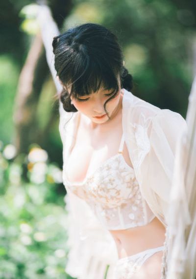 自己撅起来乖乖挨c高H_HD完整版观看